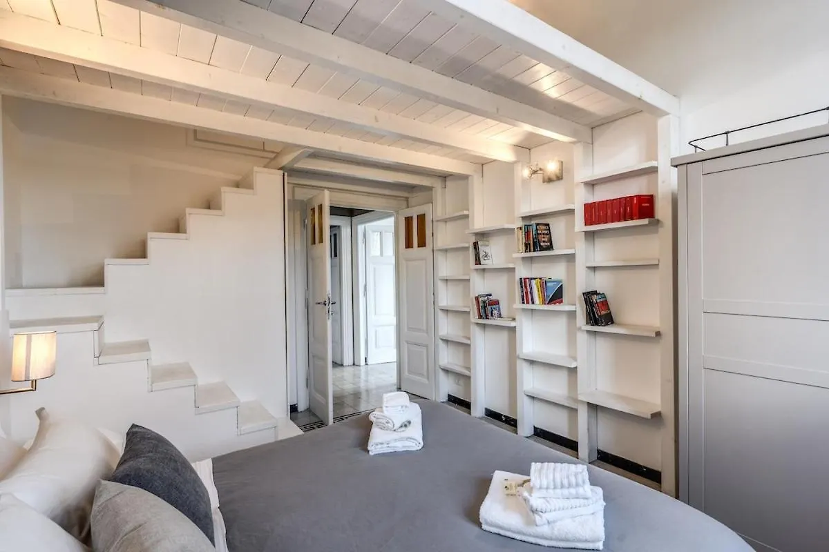 Napoleone 2 Bedroom Apartment Rome